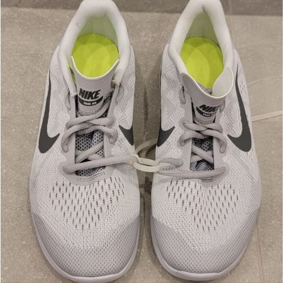 NIKE YOUTH NIKE REVOLUTION 2 RUNNING SHOES Youth Size 6 (no box) - Picture 1 of 9